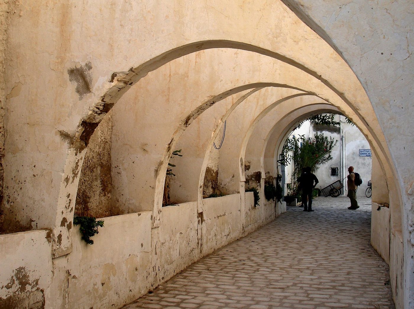 The whitewashed streets and market of Houmt Souk, the main town on the island of Djerba, Tunisia